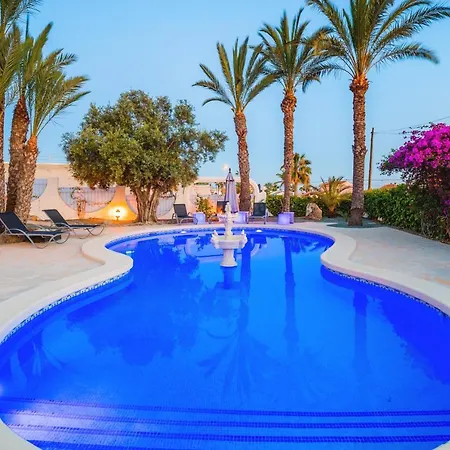 Casa Almendros לינה וארוחת בוקר