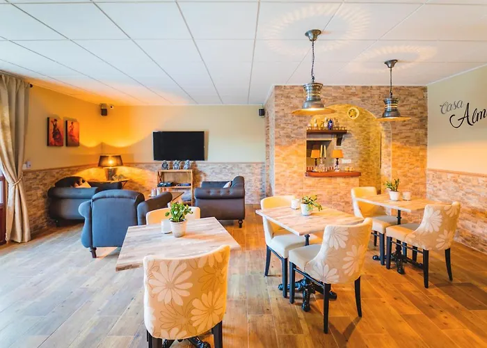 Bed & Breakfast Casa Almendros